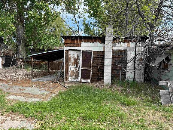 3rd image of 214 S Middleton Rd