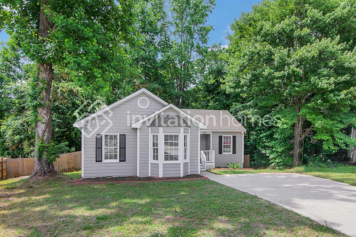 5601 Rudolph Ct Raleigh, NC 27610 — Photo 1