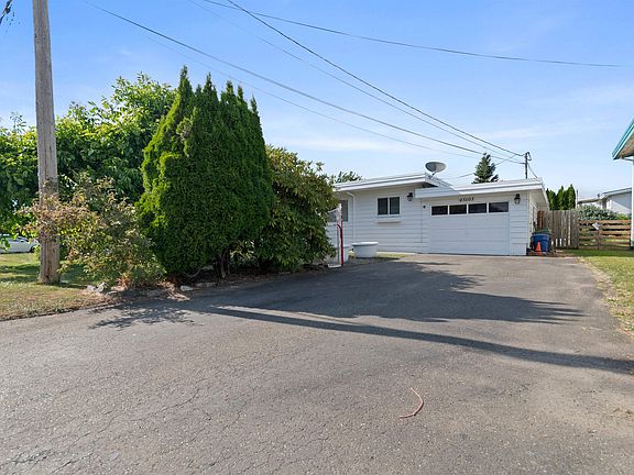 3rd image of 45603 Reece Ave