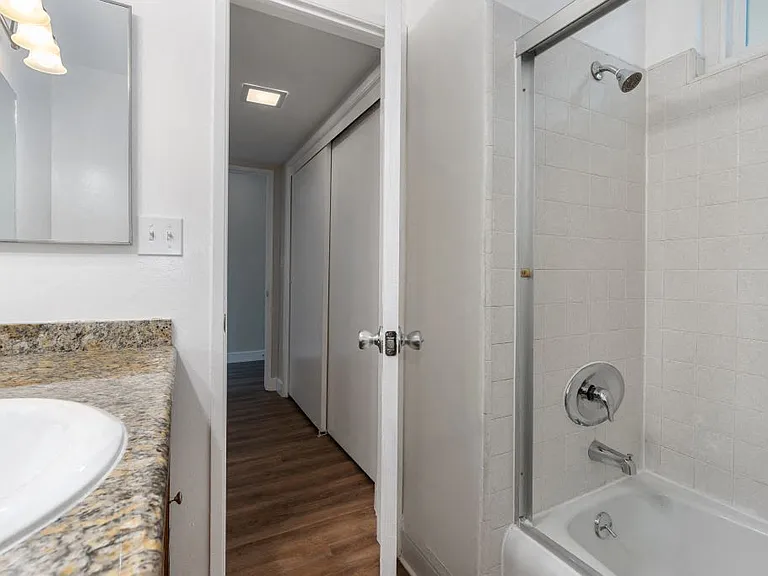 5633-45 N Topanga Canyon Blvd — Photo 46