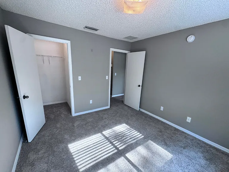 5216 Brighton Park Ln — Photo 17