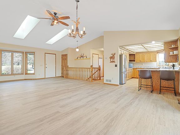 2nd image of 17975 Round Lake Blvd NW