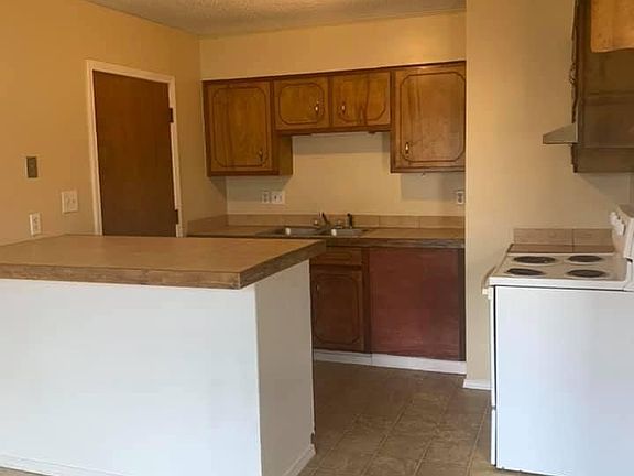 4th image of 2101 Briargate Dr