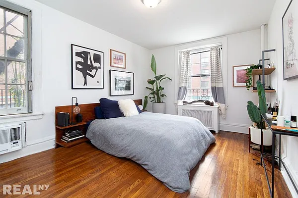 Rented by REAL New York | media 5