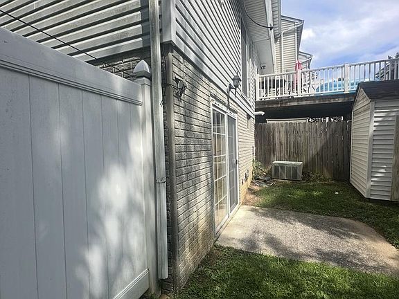 3rd image of 7860 Rolling View Ave