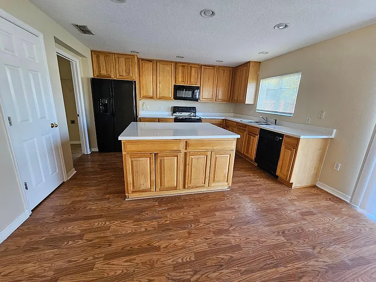4581 Ross Lanier Ln — Photo 6