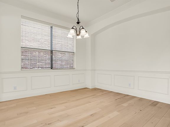 4th image of 700 Cold Bay Ln