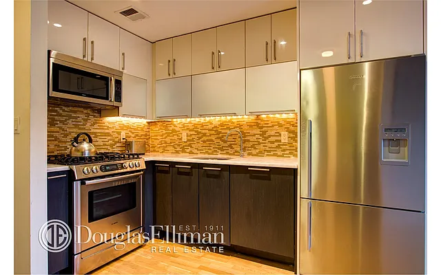 Sold by Douglas Elliman | media 26