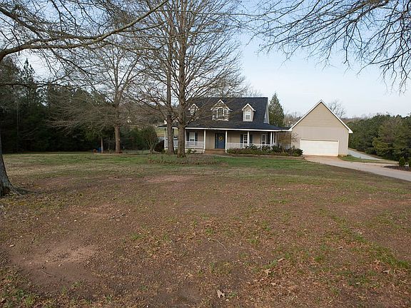 3rd image of 102 Cornerstone Dr