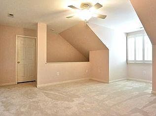 5th image of 4912 Hickory Downs Dr