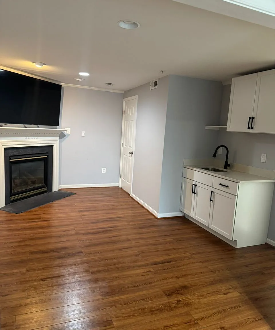 Dalewood Ct, Crofton — Photo 3