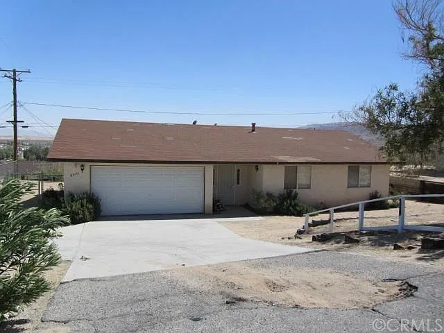 3 bed, 1012 sqft, $1,400 — Photo 1