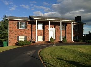 1st image of 105 Fairway Dr