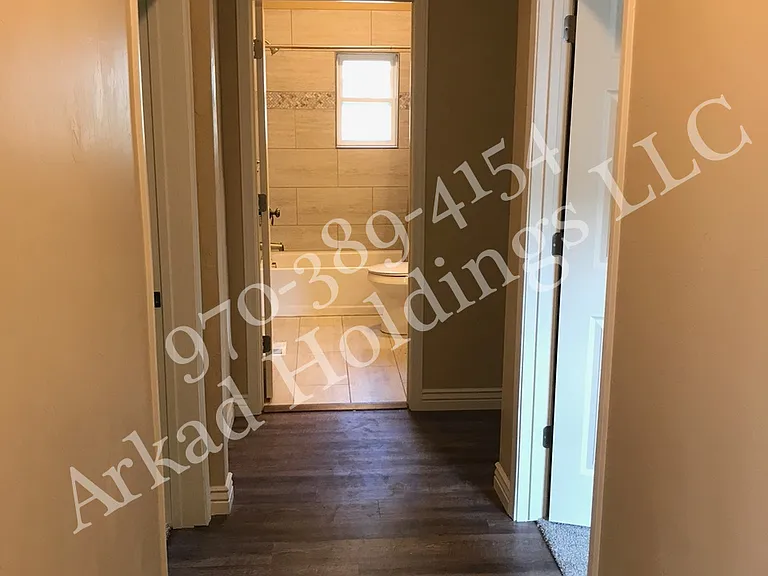1015 S 4th St — Photo 11