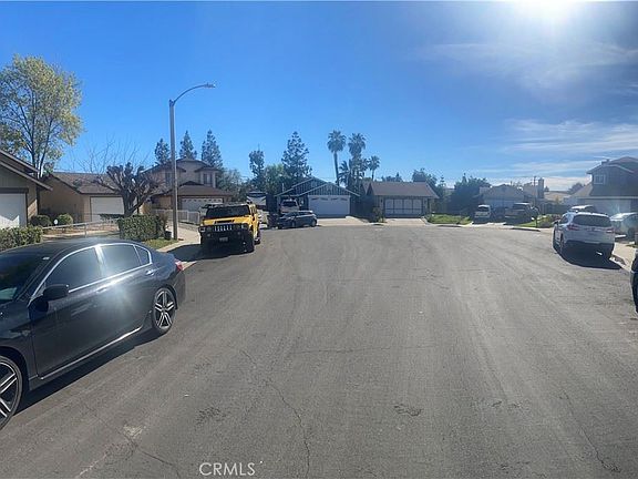 4th image of 13960 Elmwood Ct