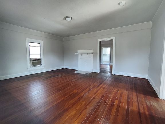 5th image of 134 Duval St NW