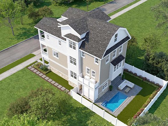 2nd image of 26 N Iroquois Ave