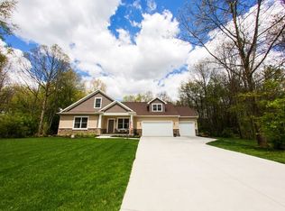 13699 Ranier Dr, Middlebury, IN 46540