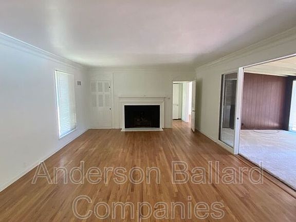 4th image of 5118 Oakwood Ave