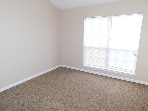 4th image of 1417 Bentley Woods Trl