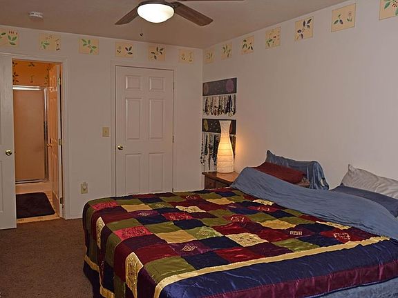5th image of 22542 Lenox Dr #423