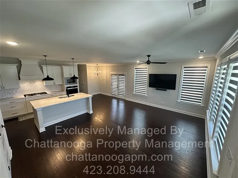 1526 Bowtie Rd — Photo 11