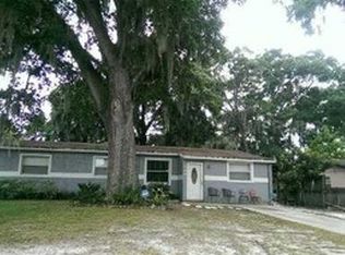 800 Oakmont Ct, Deland, FL 32720