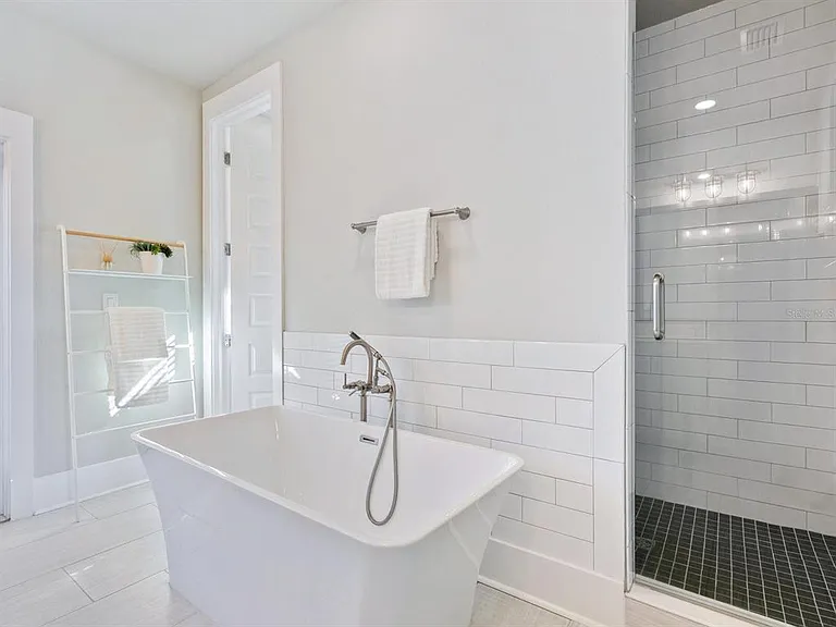 508 Laurel Park Dr — Photo 23