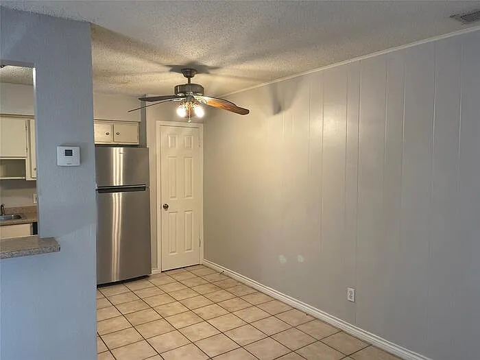 2 bed, 1.5 bath, 950 sqft, $1,495 — Photo 2