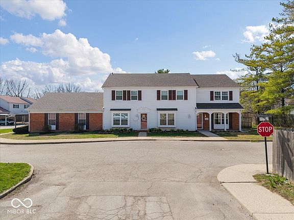 2nd image of 1619 Marborough Ln
