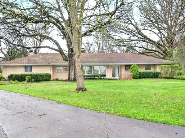 3273 Merrimac Ln, Long Grove, IL 60047