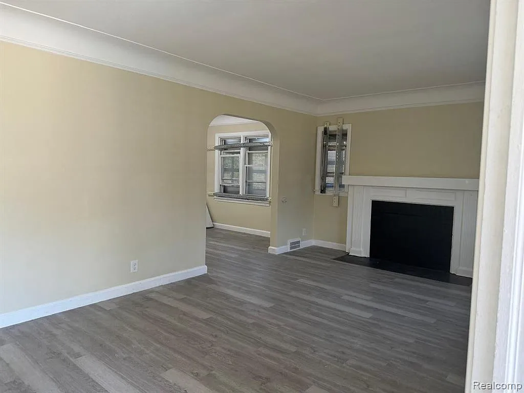 4 bed, 1195 sqft, $1,550 — Photo 4