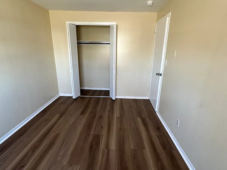 75 Fairview Ave #D2 — Photo 8