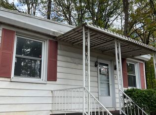 8102 Airport Rd, Bath, PA 18014