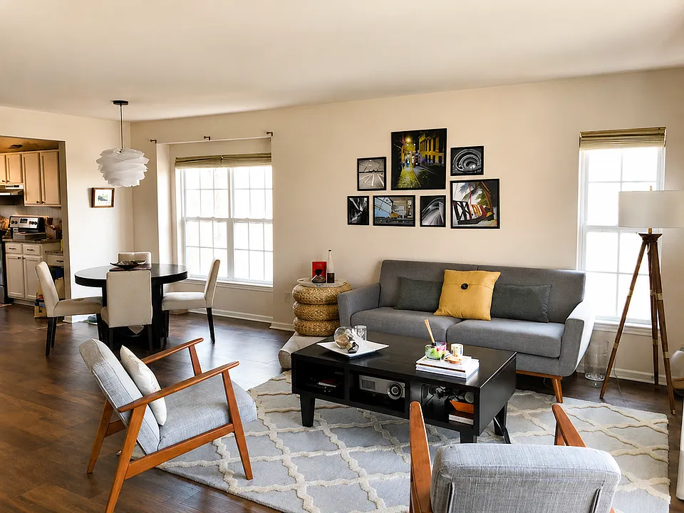 3081 Promenade Cir