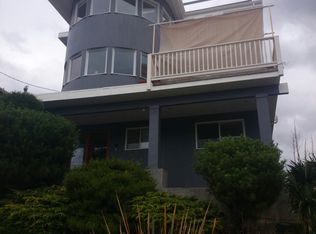 102 N 42nd St, Seattle, WA 98103