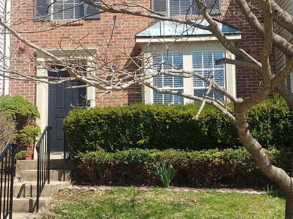 656 Coral Reef Dr, Gaithersburg, MD 20878