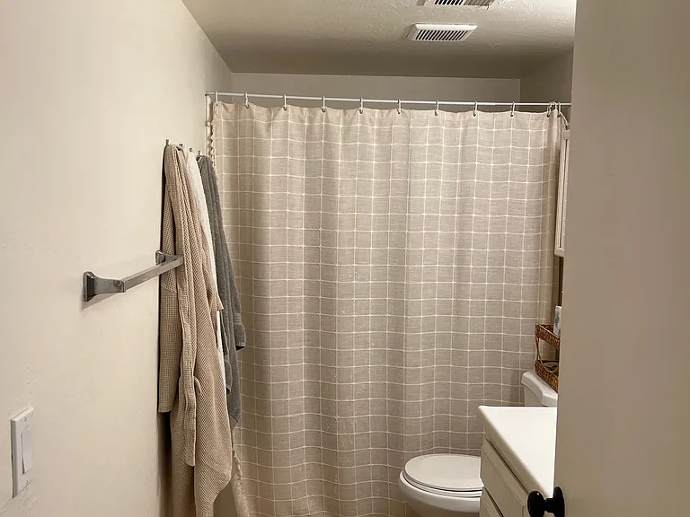 Palin Cir — Photo 13