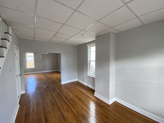 4th image of 479 Mitchell Ave