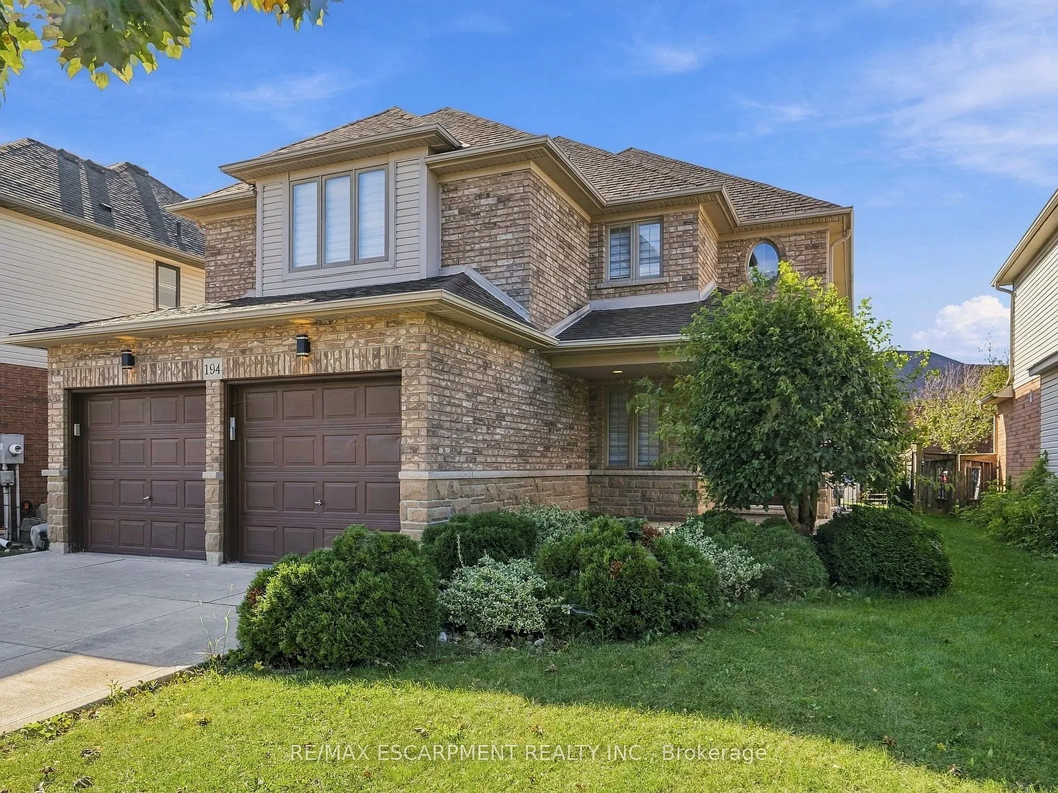 4 bed, $3,995 — Photo 2