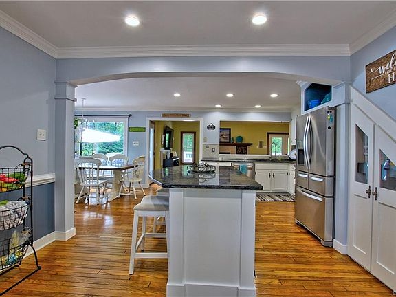 4th image of 603 Wexwood Ct