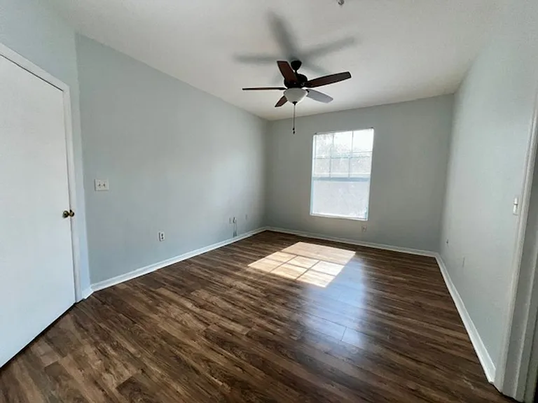 5554 Metrowest Blvd #4 — Photo 19