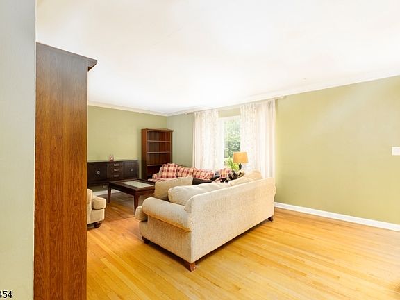 3rd image of 441 Blanchard Ter