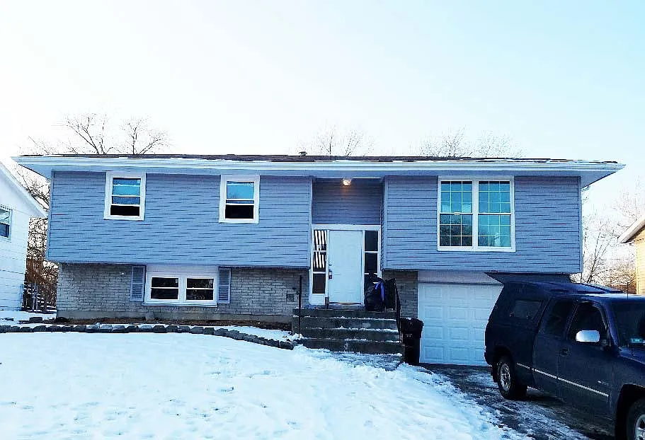 3304 Laurel Ln photo 1