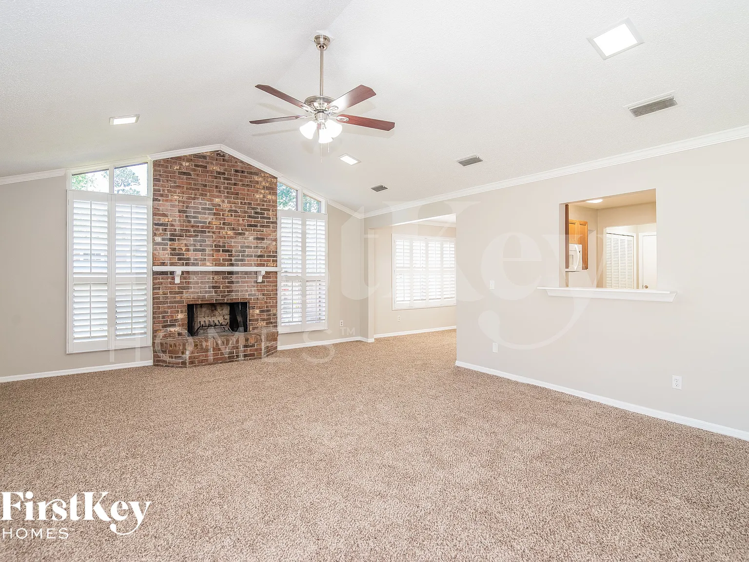 3 bed, 2.0 bath, 2075 sqft, $1,730 — Photo 3