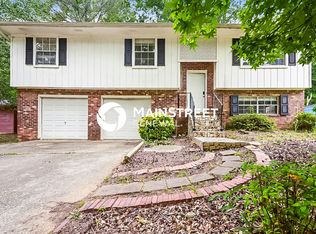 8283 Englewood Trl, Riverdale, GA 30274