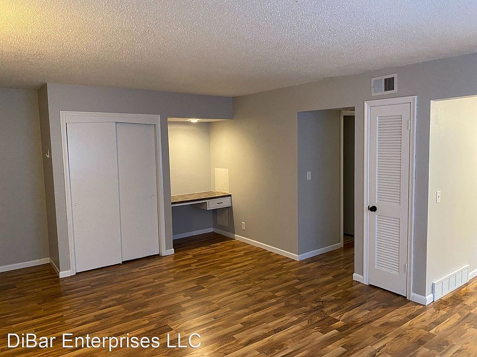 1st image of 622 S 36th St #6225