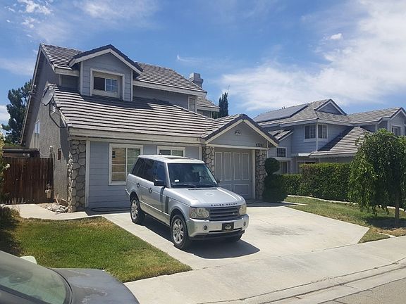 3rd image of 45241 Pickford Ave