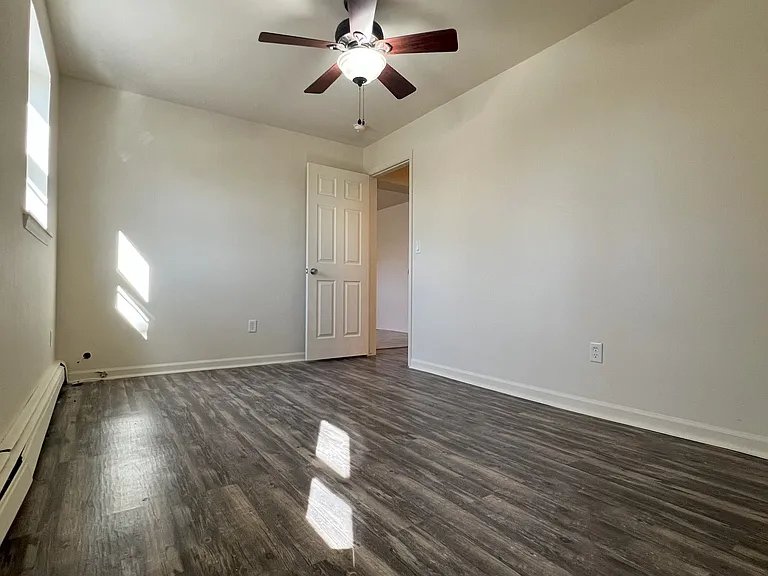 27 E Main St #5 — Photo 10