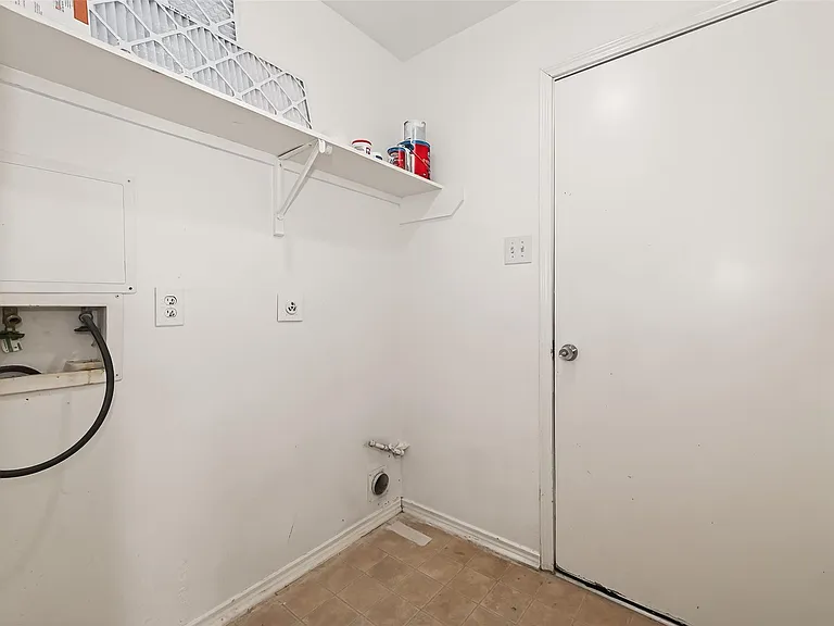 3807 Brook Garden Ln — Photo 20